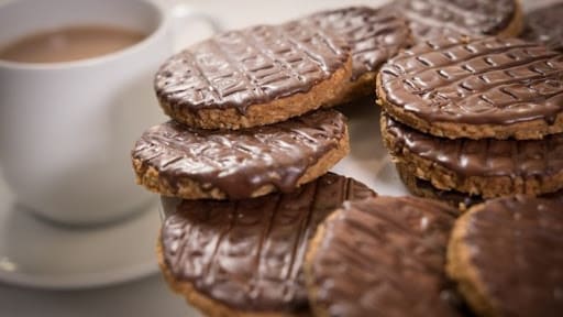 chocolate biscuits